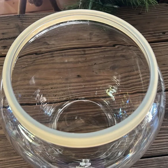 Pottery Barn Classic Glass 7.5 qt Drink Dispenser with Silver Spout and … - Picture 16 of 16